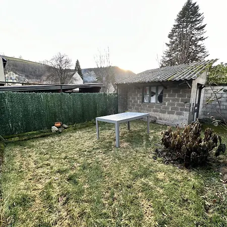 Maison La Bourboule, 5 Pieces, 8 Personnes - Fr-1-667-47
